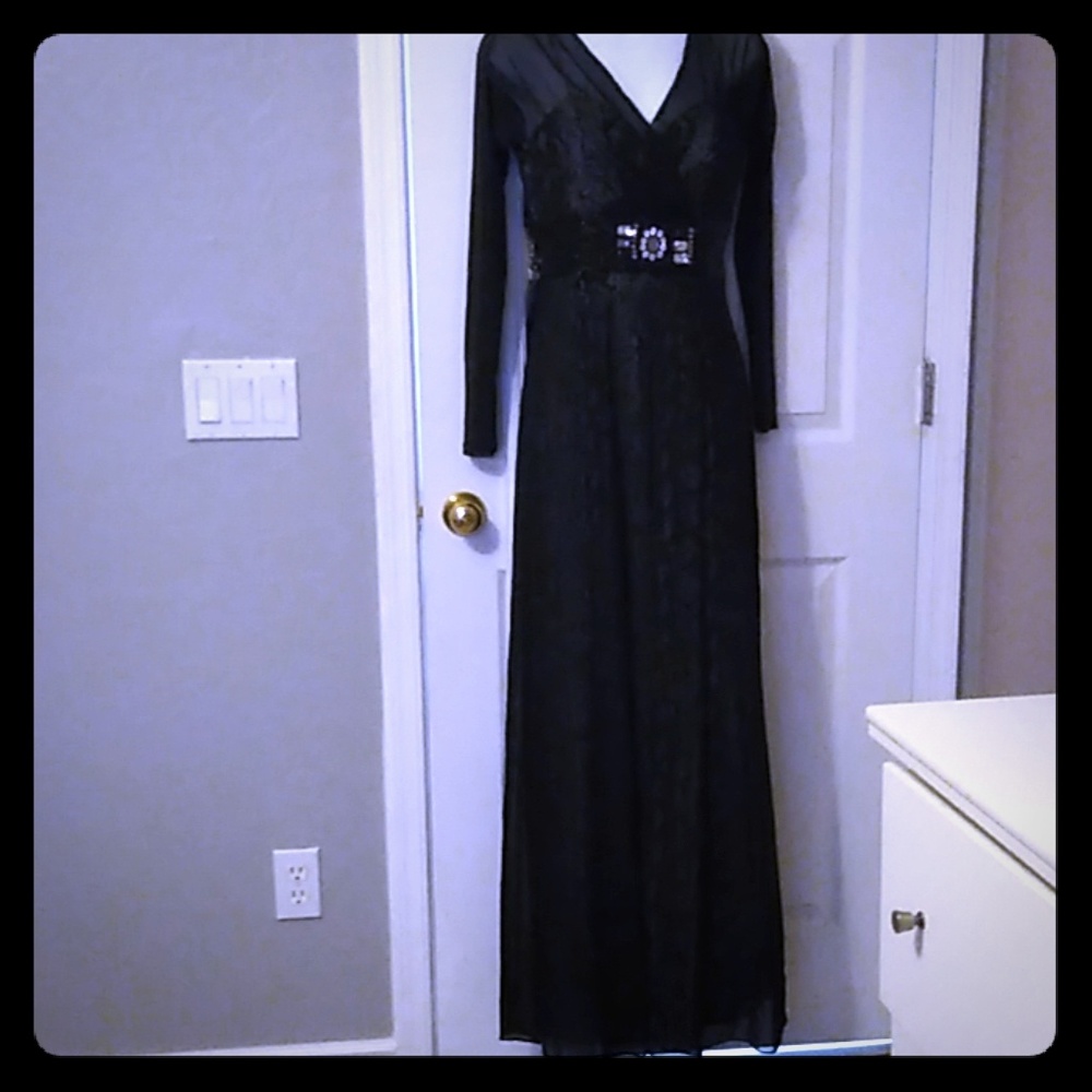 Alberto Makali gown